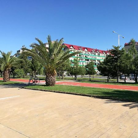 Apartment Rustaveli 59 Batumi Luaran gambar